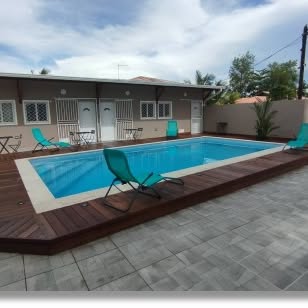 Piscine extérieure en Guyane