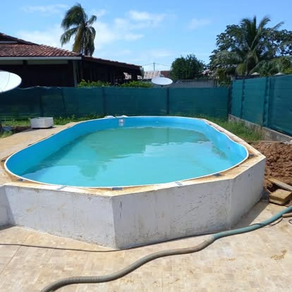 Piscine contemporaine