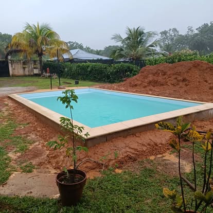 Piscine avec éclairage